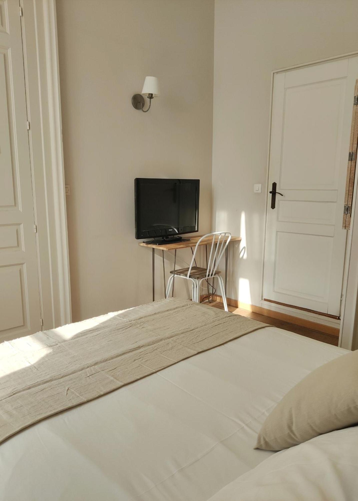 Chambres d'hôtes - Bed&Breakfast Les Palmiers Mèze Quarto foto